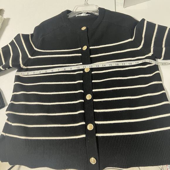 Zara Women's Lady Knit Cardigan Large Gold Buttons Black Ivory Striped Career - Picture 9 of 11
